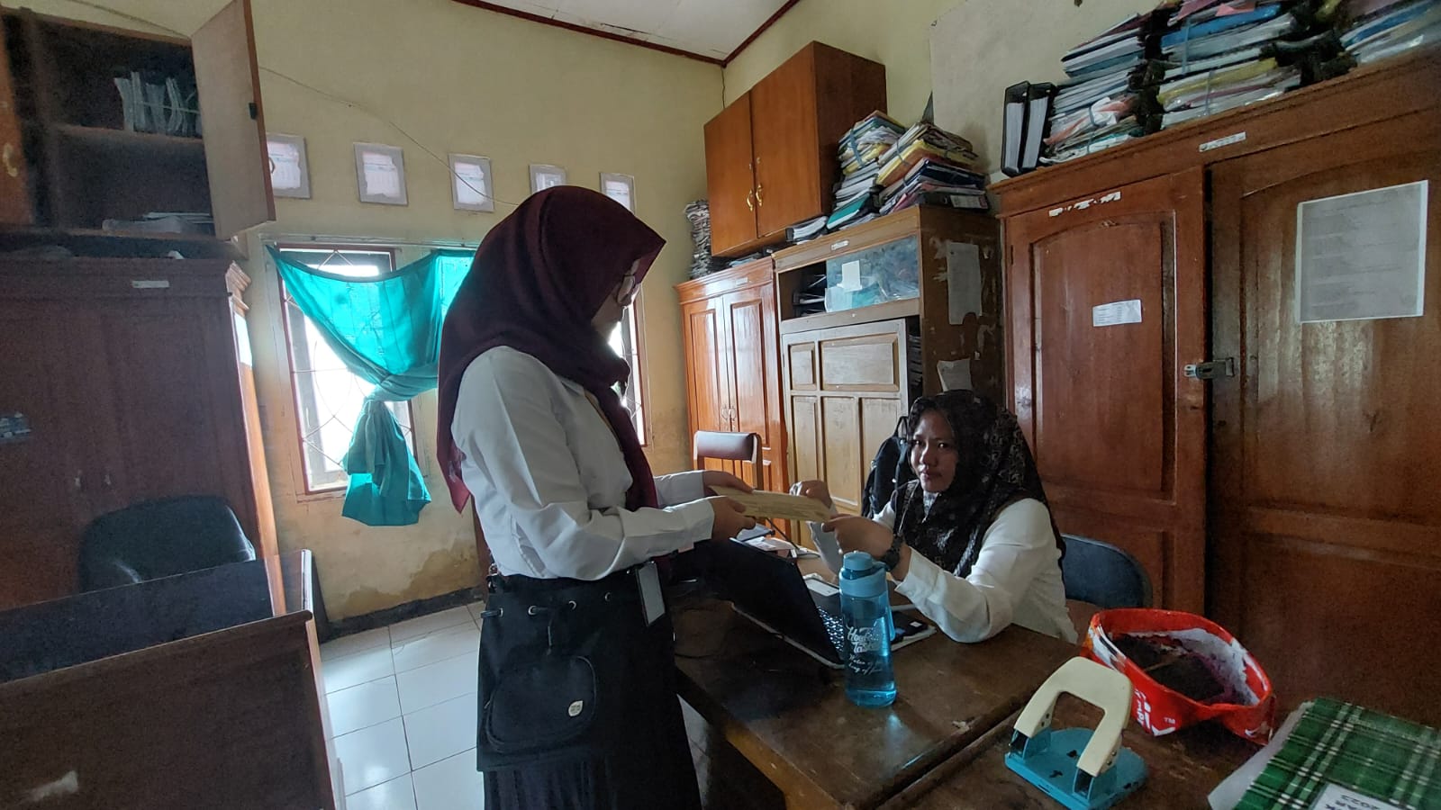 Kawal Dana Desa Pajak Bintuhan Sampaikan Surat Ke Dpmd Direktorat